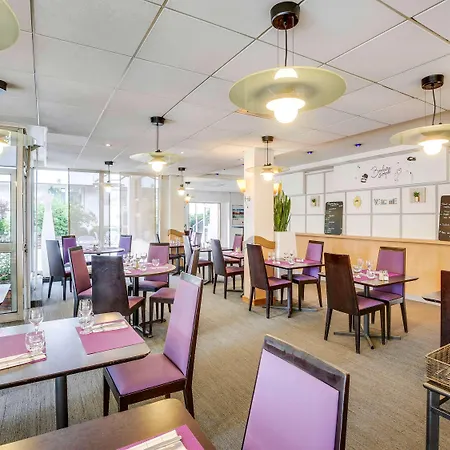 Novotel Poissy Orgeval 4*