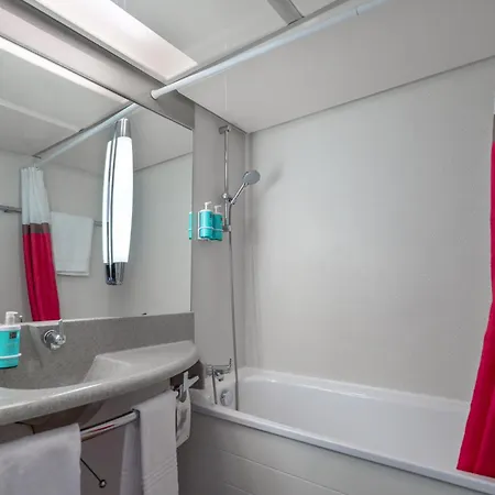 Novotel Poissy Hotel 4*