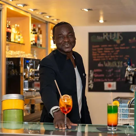 Hotell Novotel Poissy