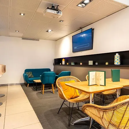 Otel Novotel Poissy