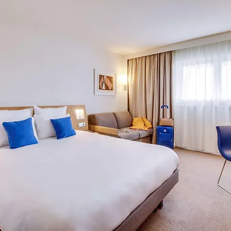 Novotel Poissy Отель 4*