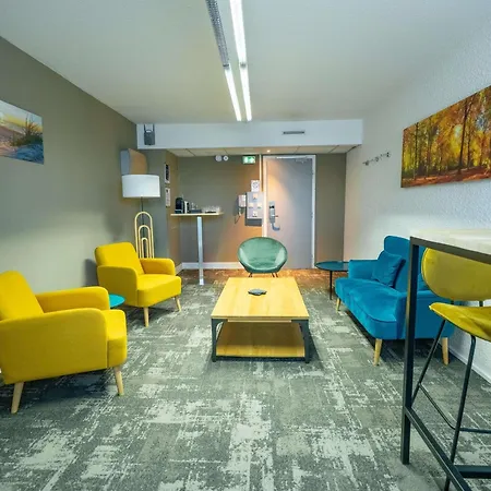 Novotel Poissy מלון 4*