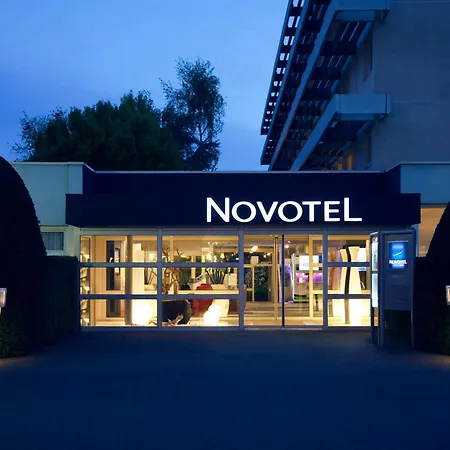 Novotel Poissy Otel 4*